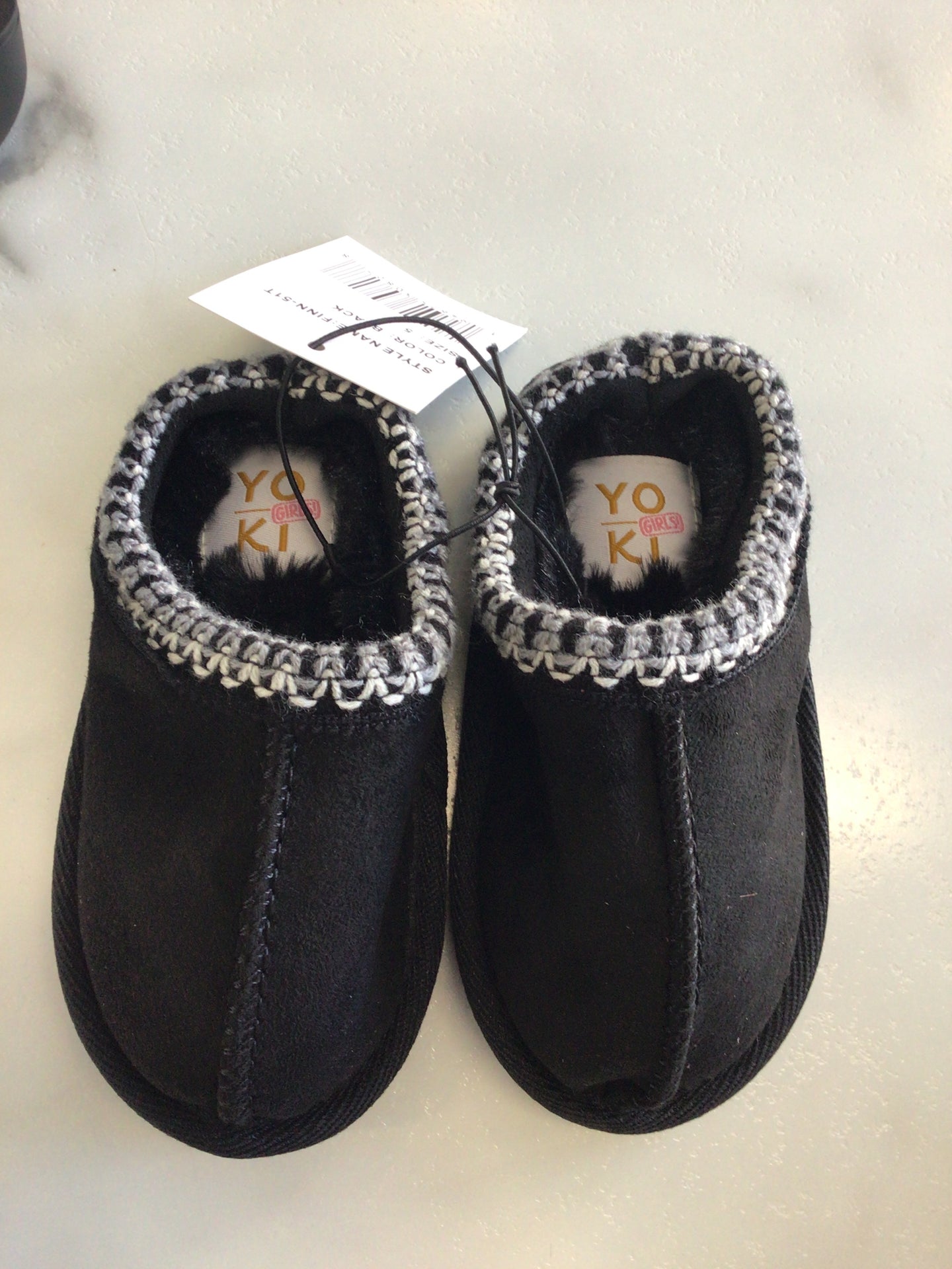 Yoki Tazman slippers